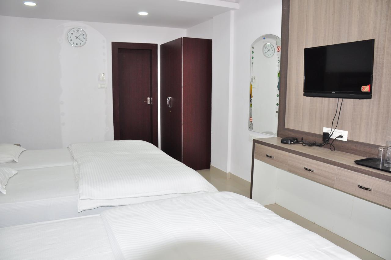 I Park Residency Hotell Bangalore Exteriör bild