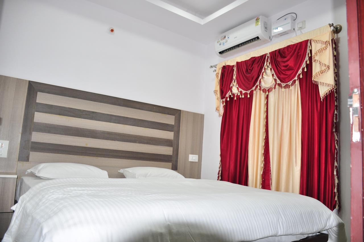 I Park Residency Hotell Bangalore Exteriör bild