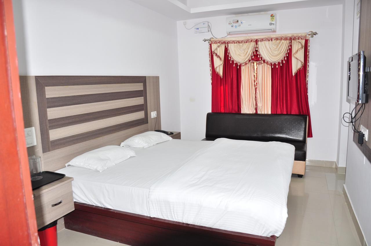 I Park Residency Hotell Bangalore Exteriör bild